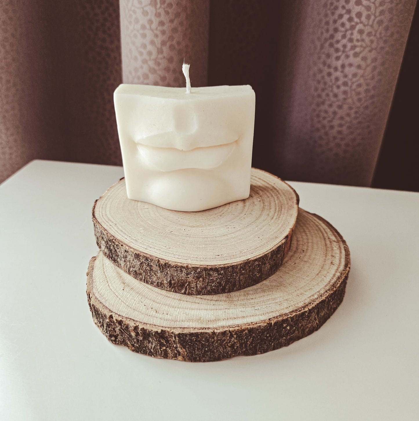 Rankų darbo sojų žvakė "Nosis"